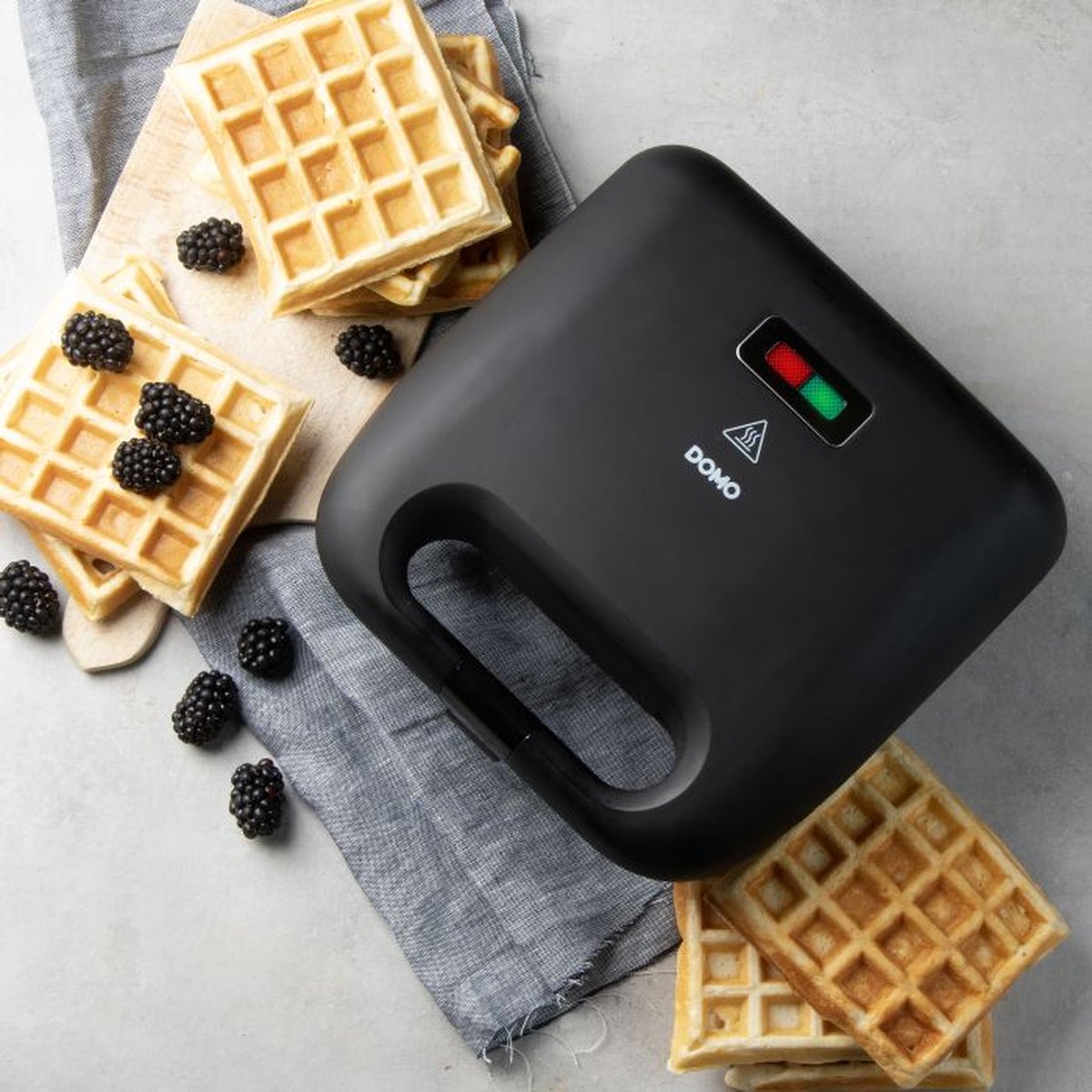 Machine à snack Domo 2-EN-1 (gaufres et croques)