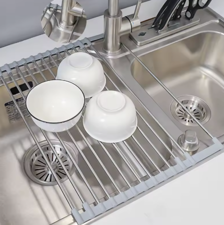 Égouttoir Roulant pour Évier – Compact, Résistant à la Chaleur et Polyvalent