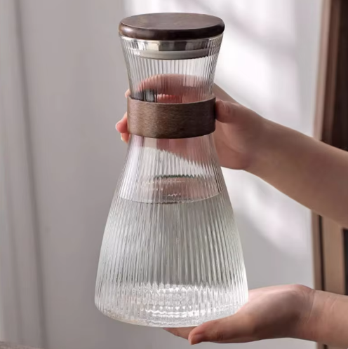 Ensemble Carafe BAVARY 950 ml Avec Couvercle et Tasses en Verre, Verrerie Côtelée Vintage, Verres à Boire en Verre Transparent Ondulé