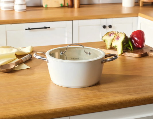 Karaca Swiss Crystal Almond Cream – Marmite céramique 24 cm