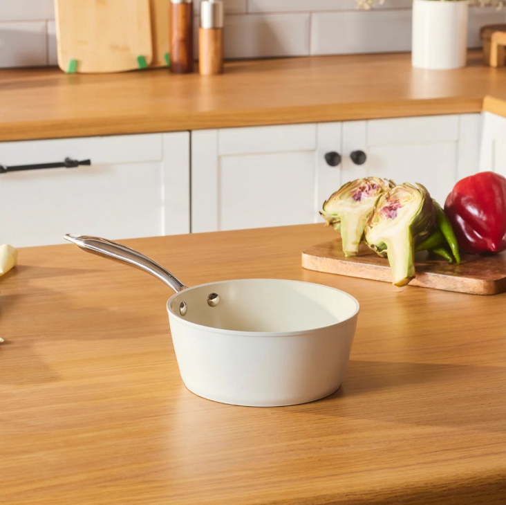 Karaca Swiss Crystal – Casserole 18 cm – Compatible Induction – Revêtement Antiadhésif – Manche en Acier Inoxydable