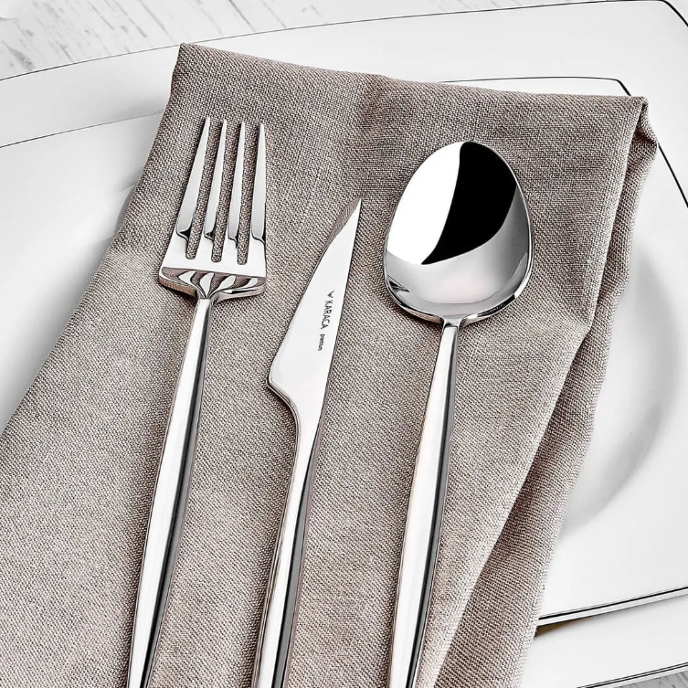 KARACA MOONGATE 316+ – Ménagère Premium Pour 12 Personnes, 84 Pièces, Avec Coffret