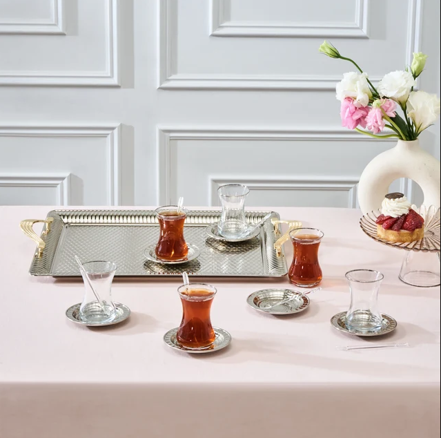 KARACA NEHİR – Service À Thé, 19 Pièces : Plateau 52 × 32 Cm, Verres À Thé 130 Ml Et Cuillères À Thé Ürün ana görseli