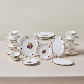 Karaca Forever Bone China Antique – Service de Présentation 26 Pièces Pour 6 Personnes – Doré